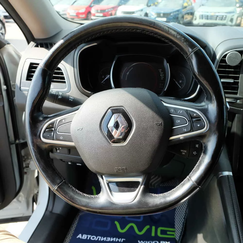 Koleos