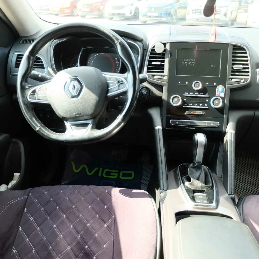  Koleos