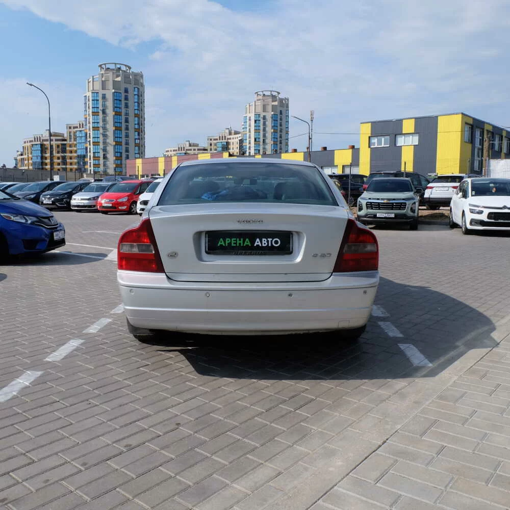  S80