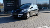 Renault Scenic 2011 г 303800 км