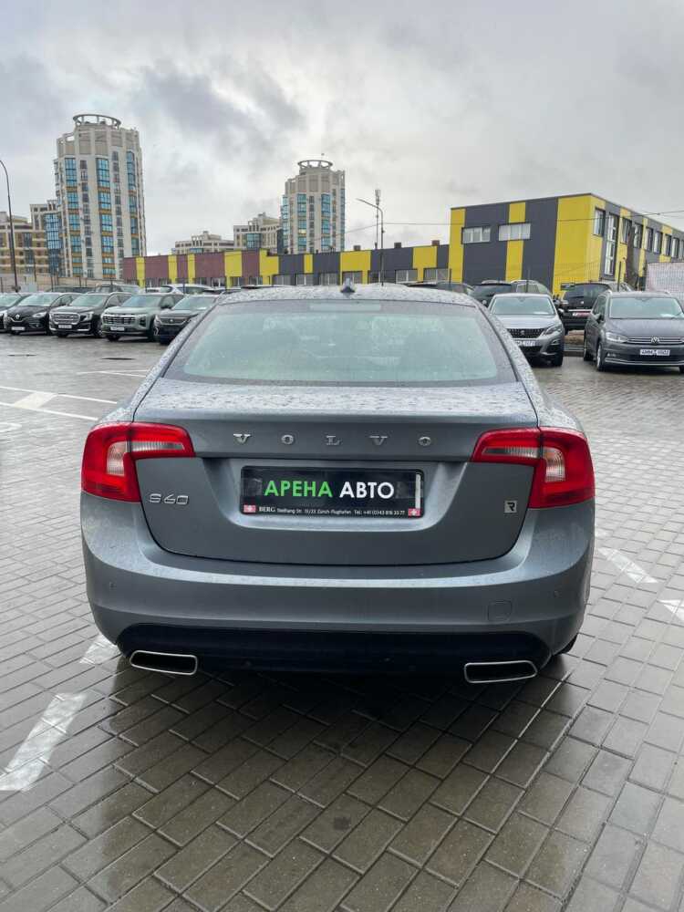  S60