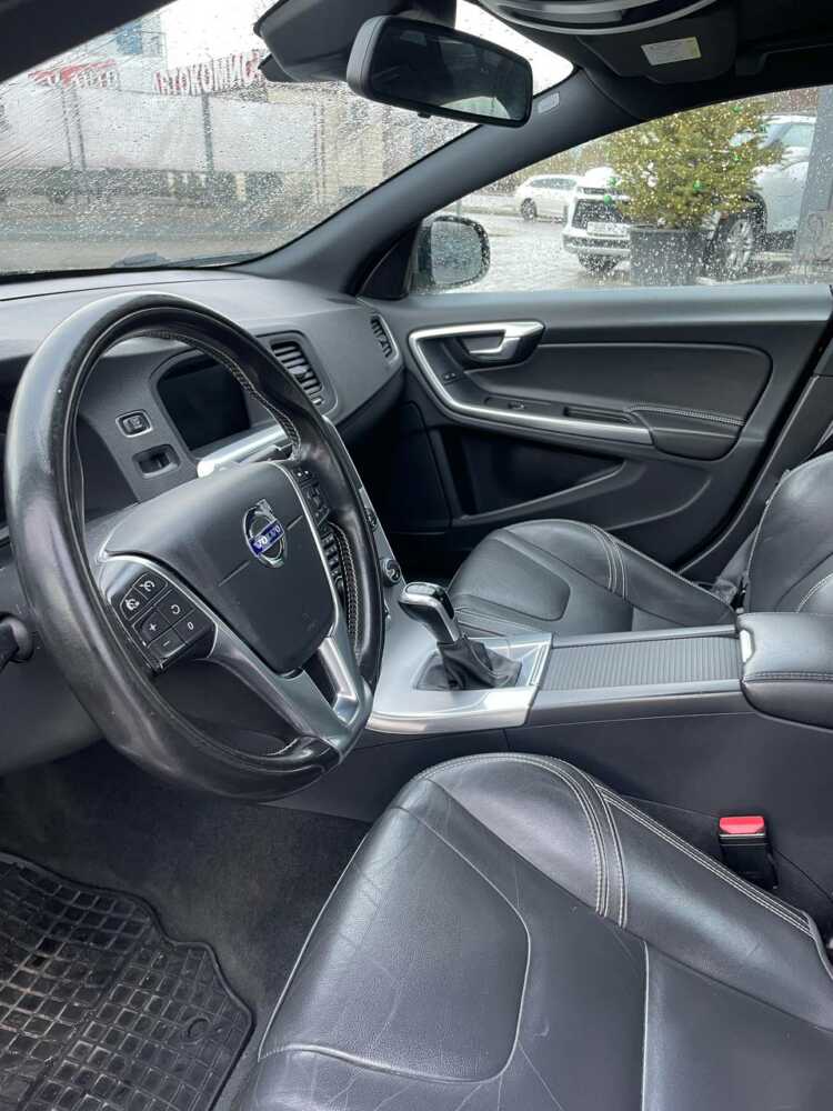 S60