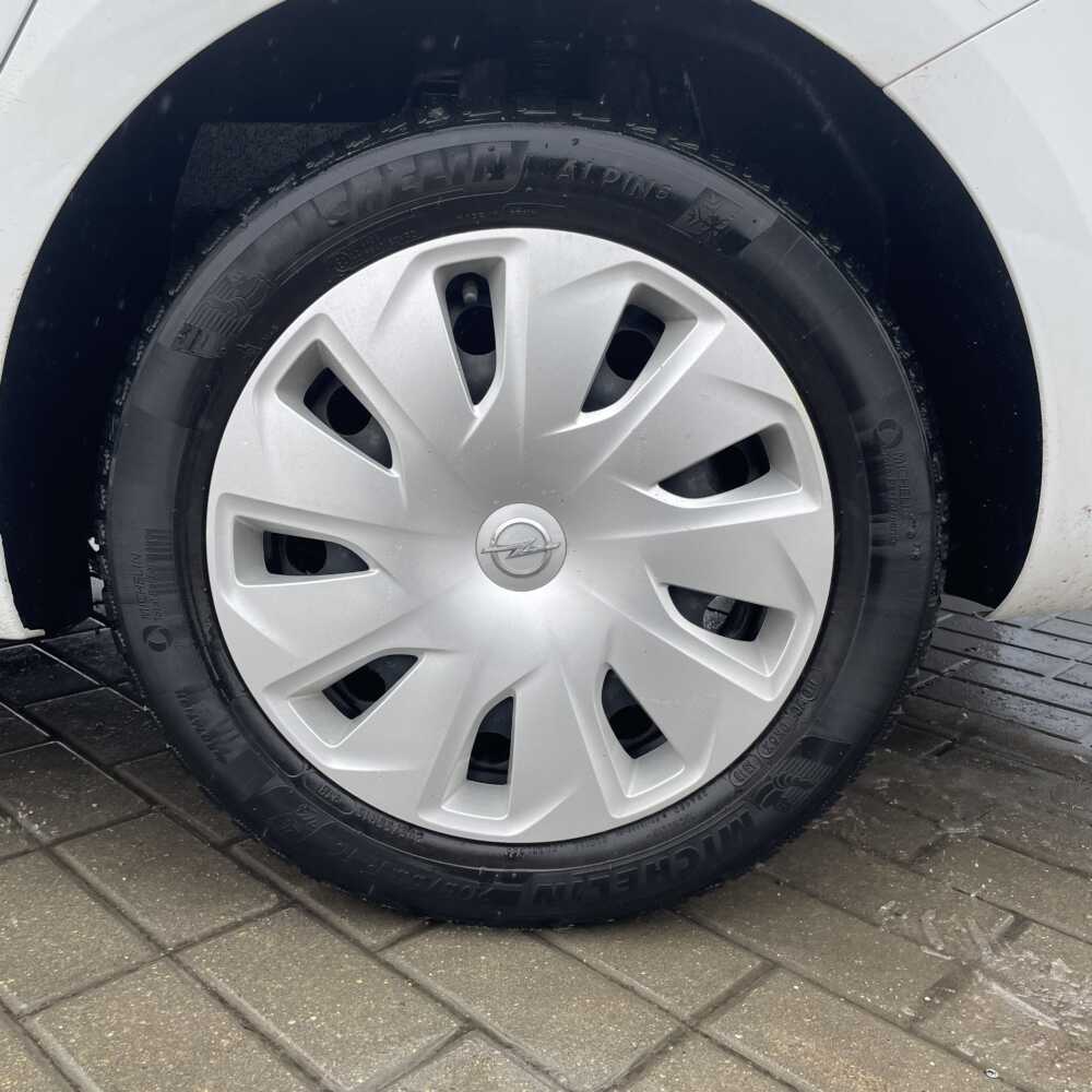  Astra