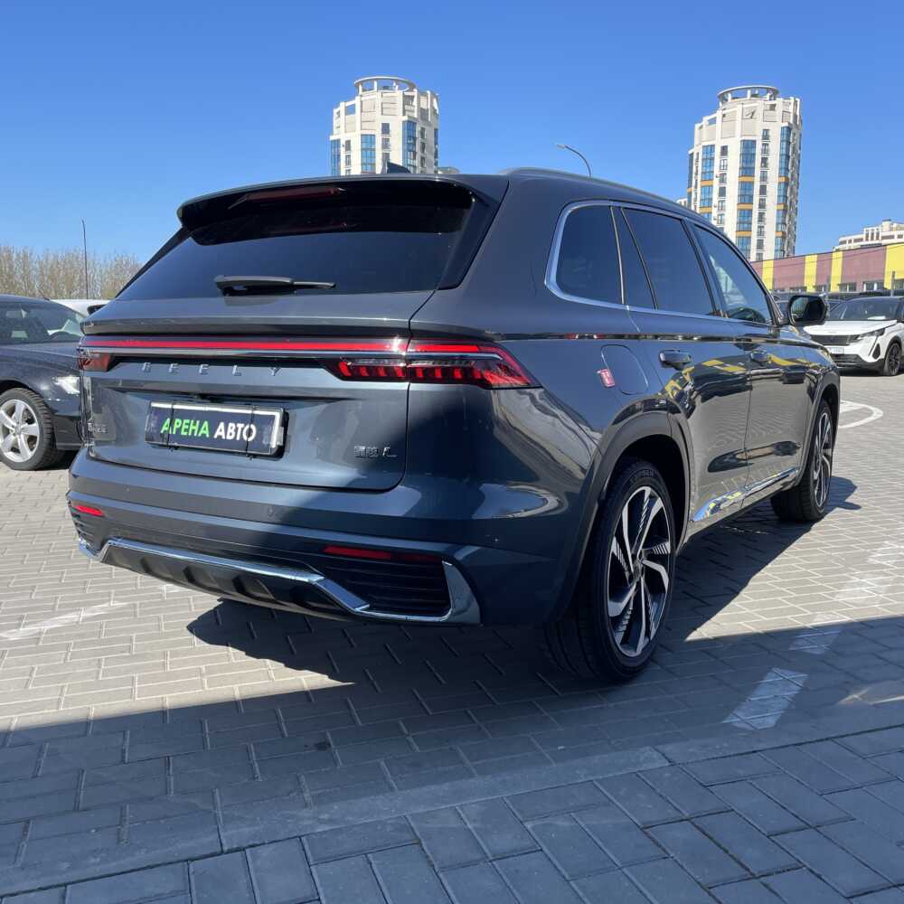  Xingyue L