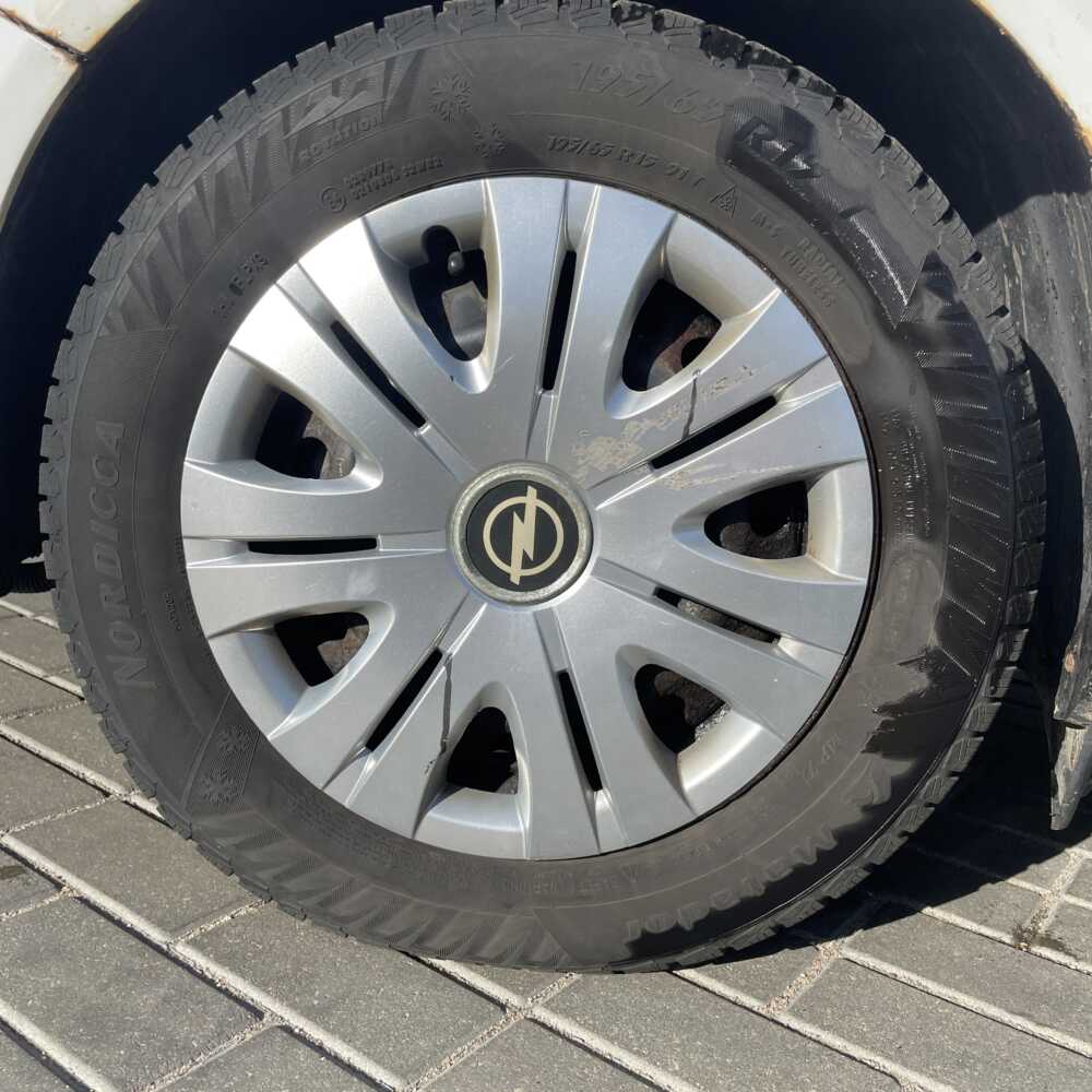  Astra