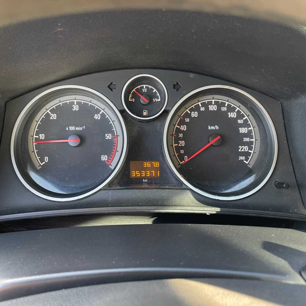  Astra