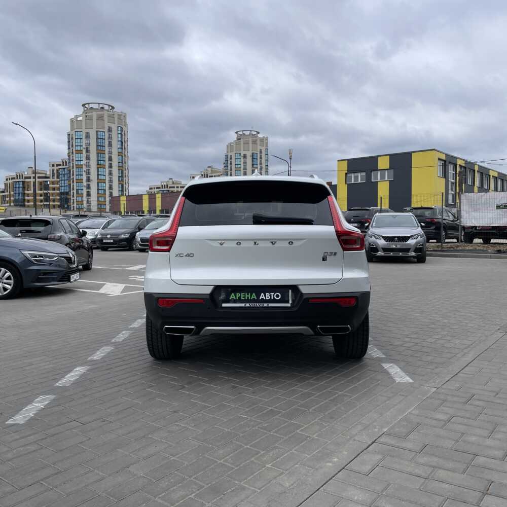  XC40