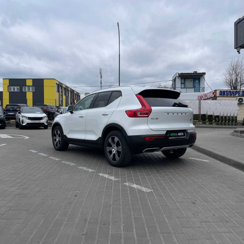  XC40