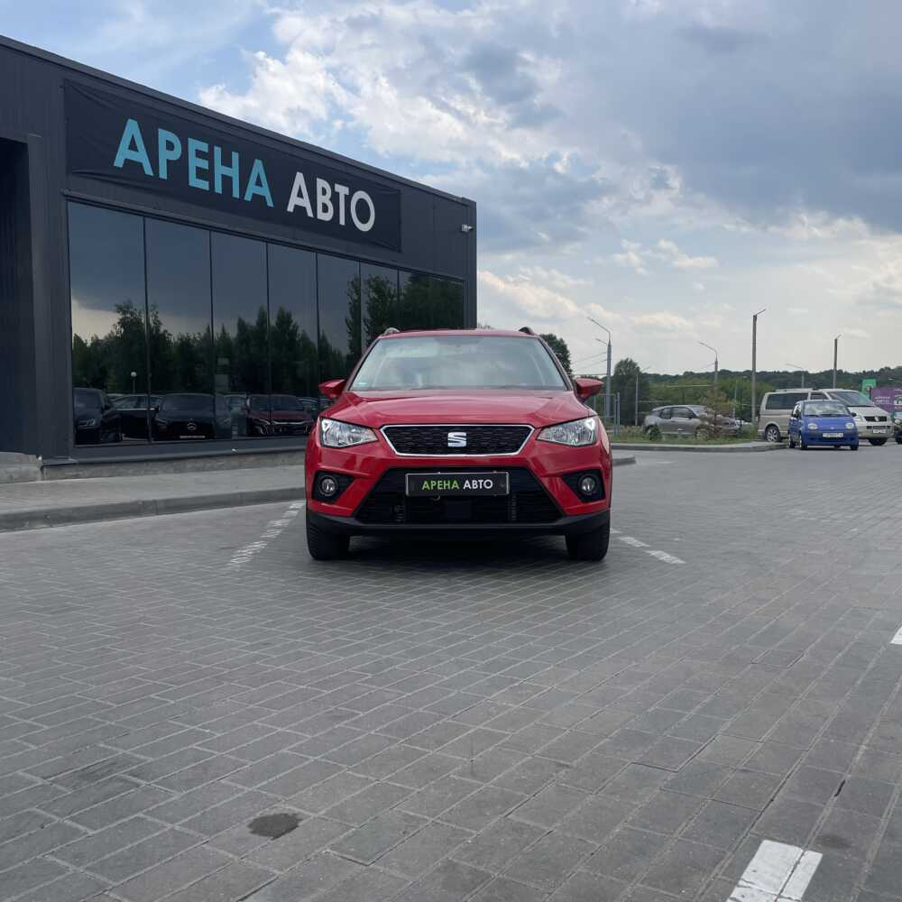  Arona