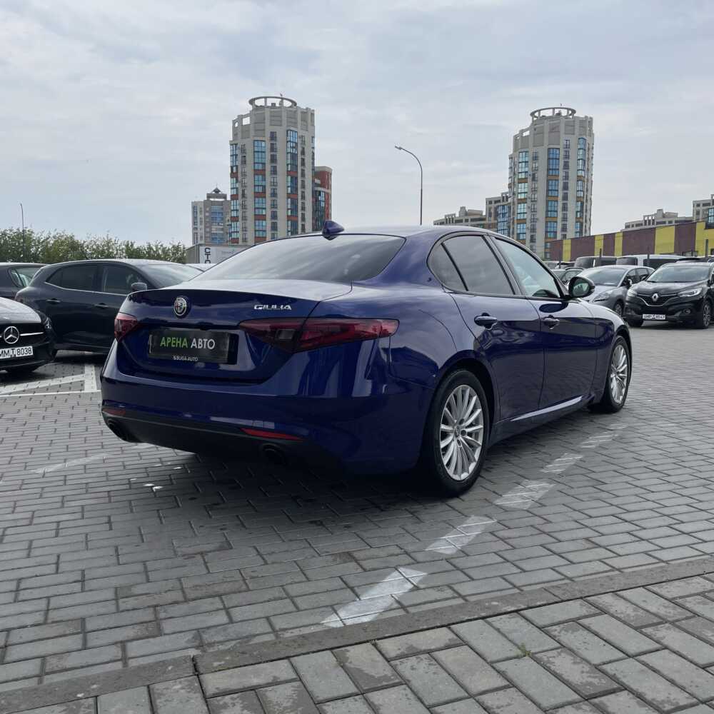  Giulia