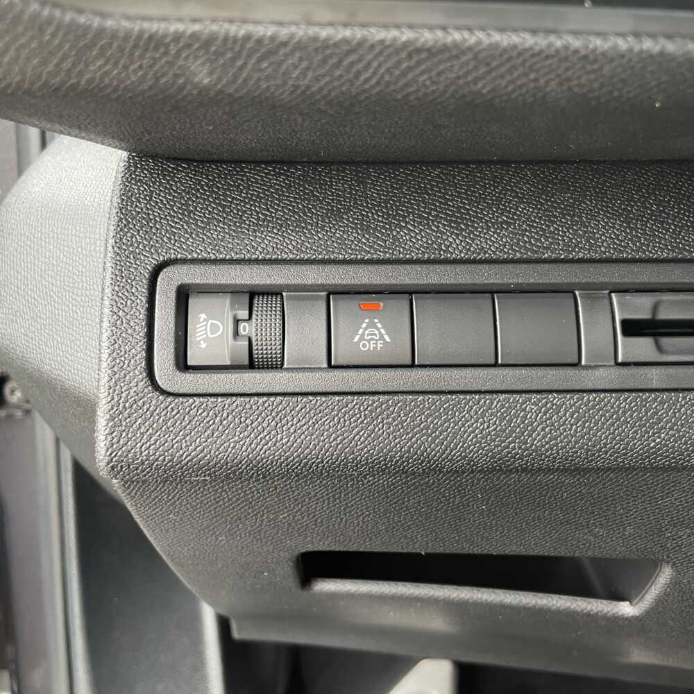  3008