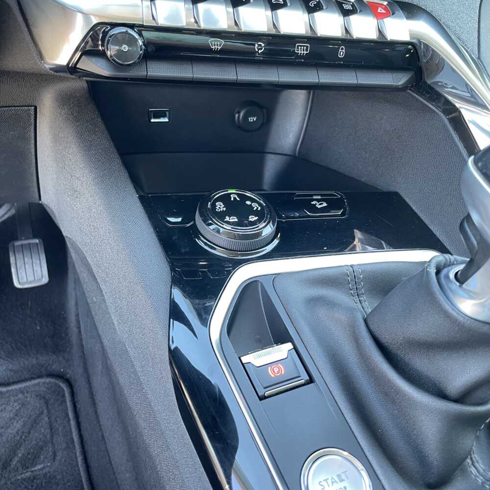  3008