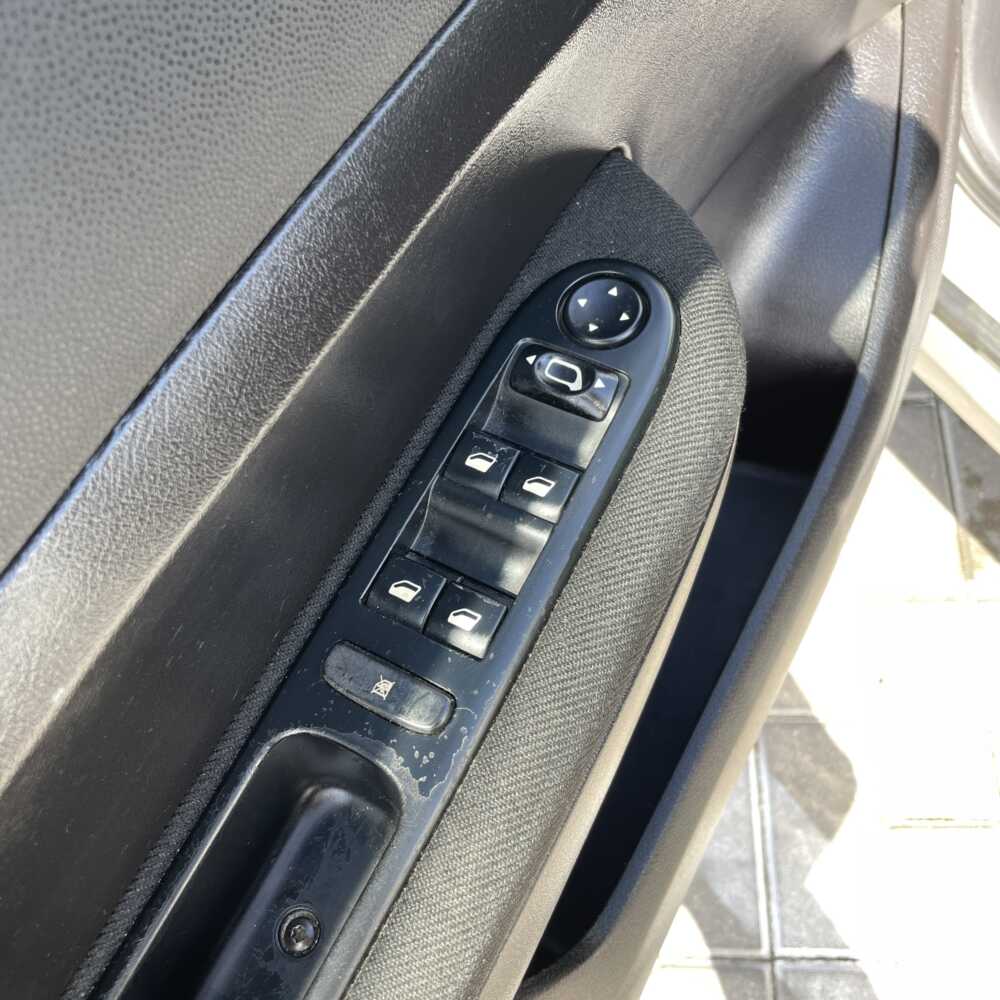  307