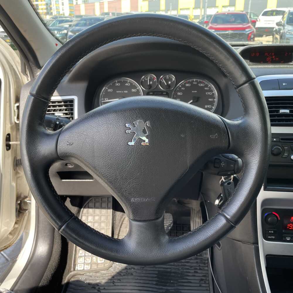  307