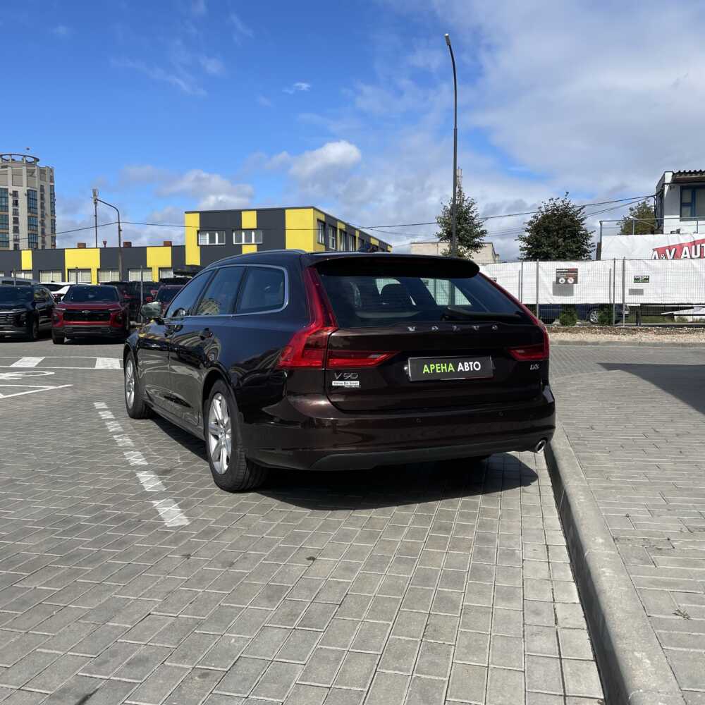  V90