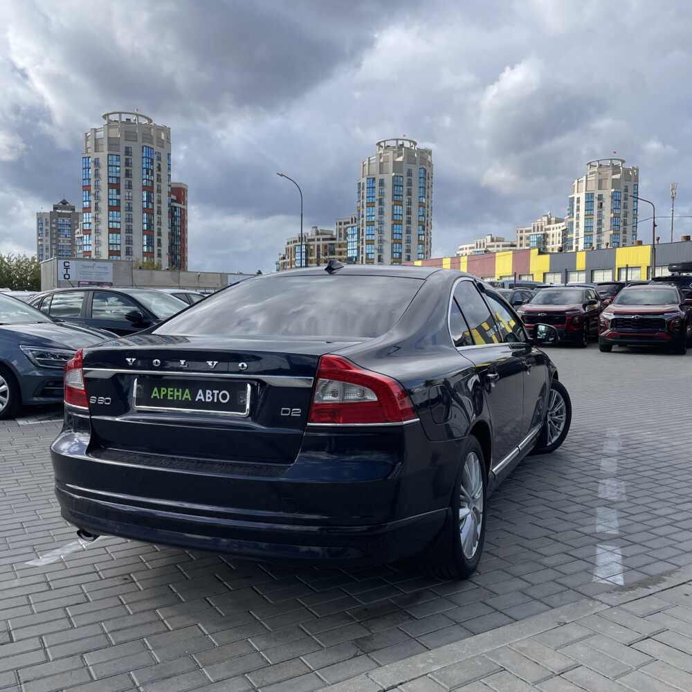  S80
