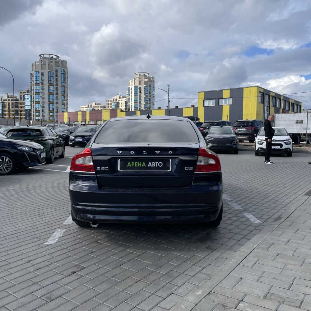  S80