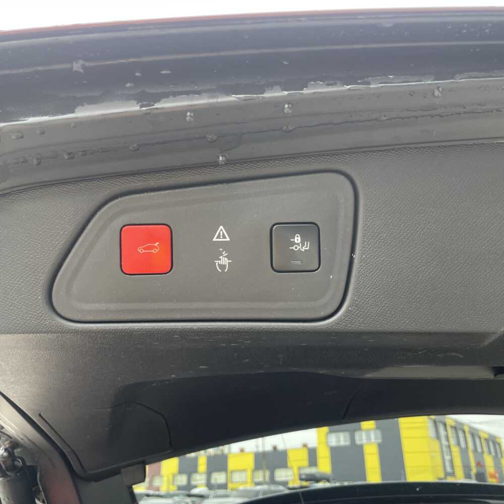  3008