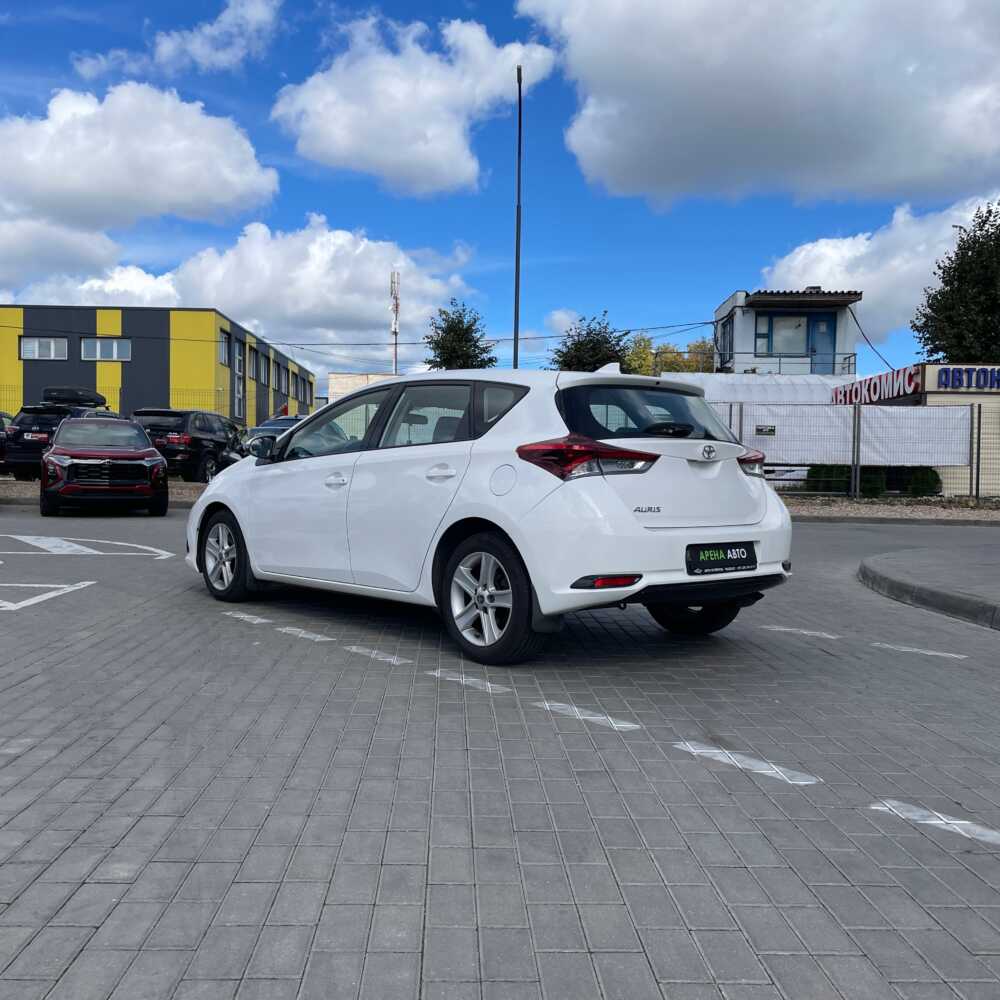  Auris