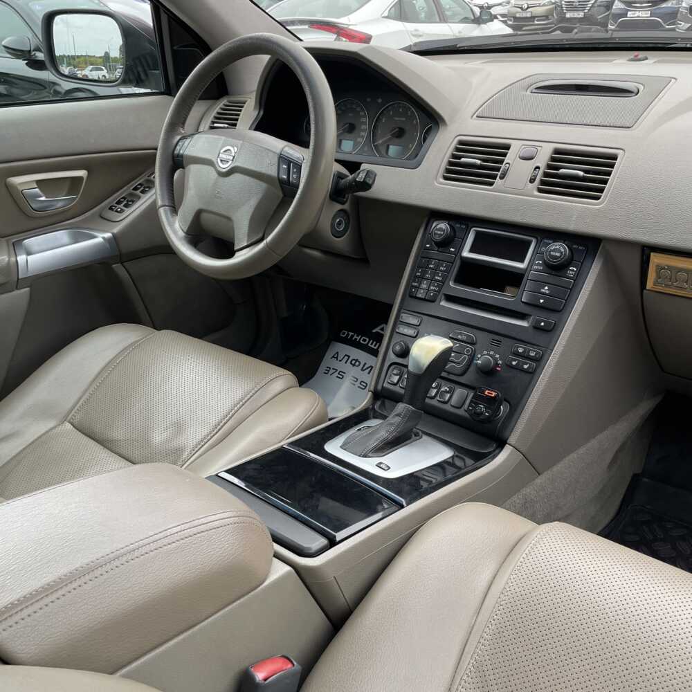  XC90
