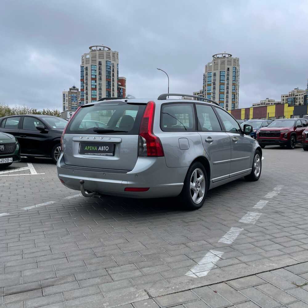  V50