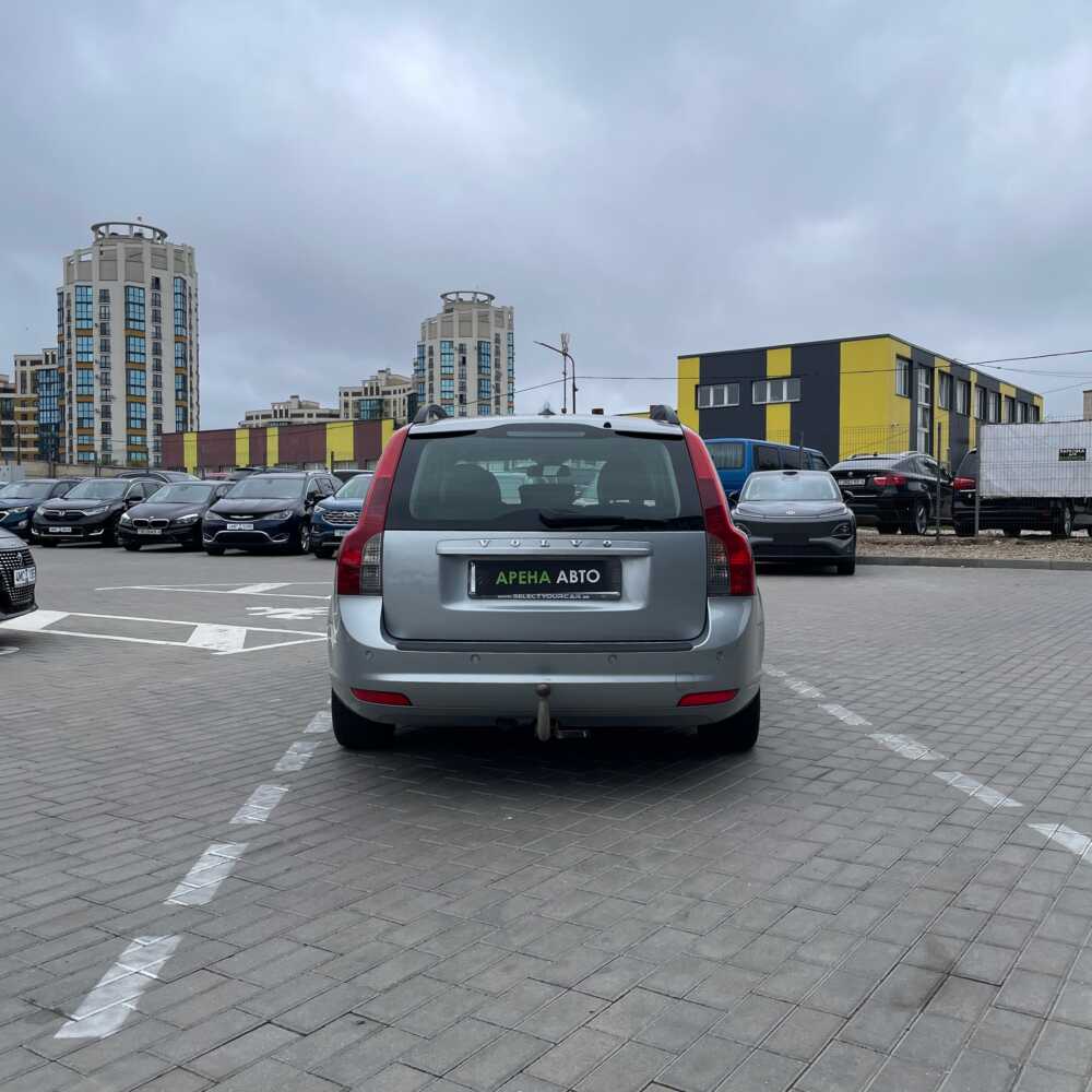  V50