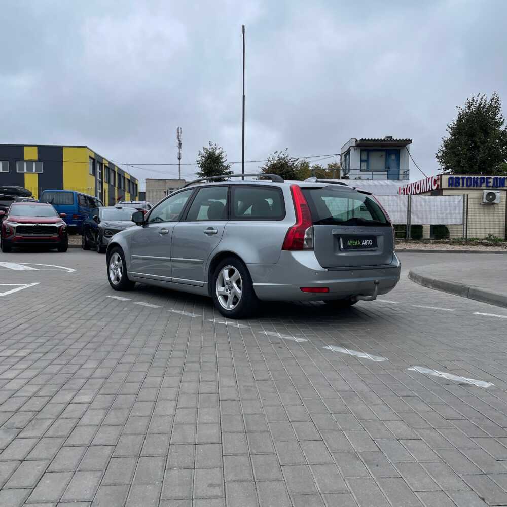  V50