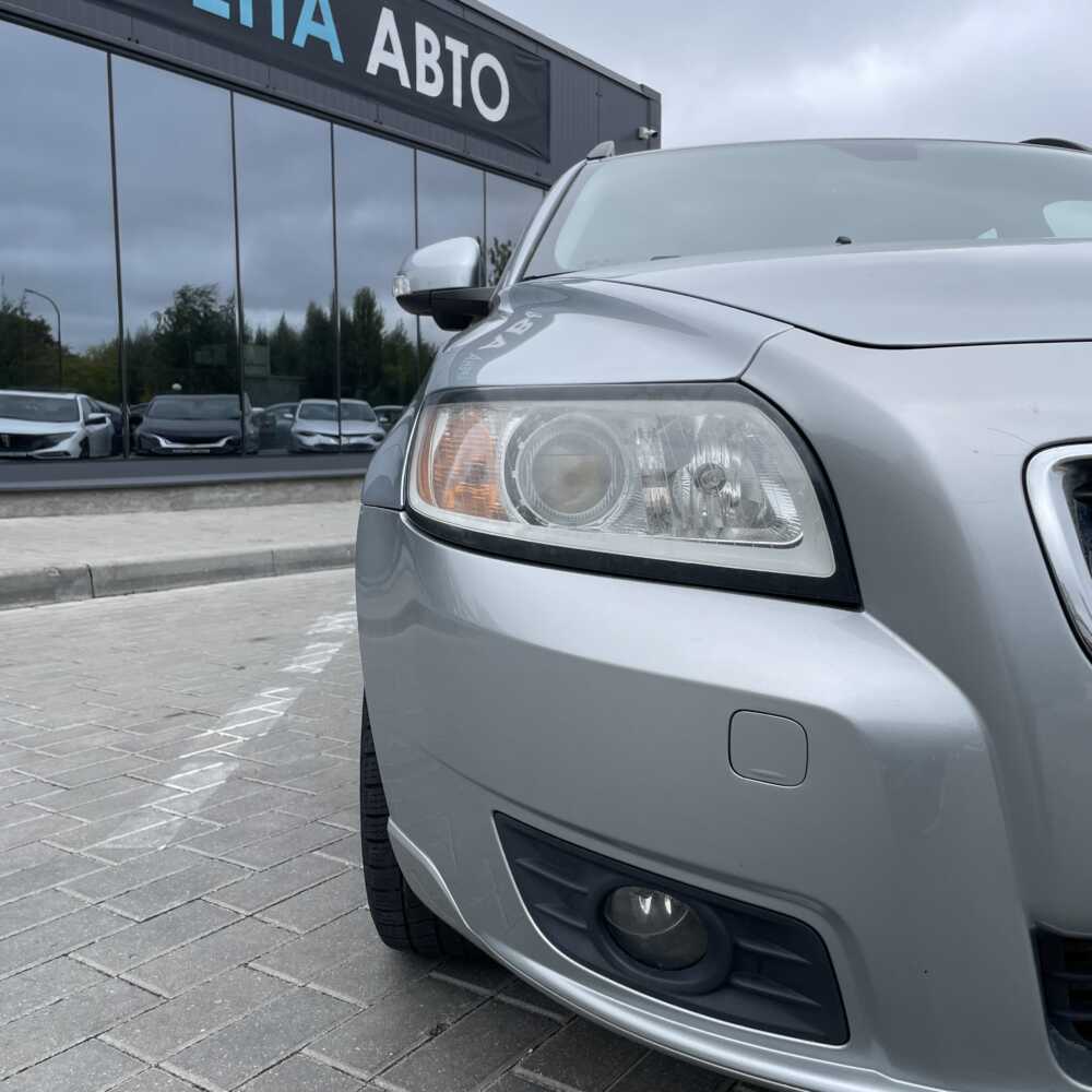  V50