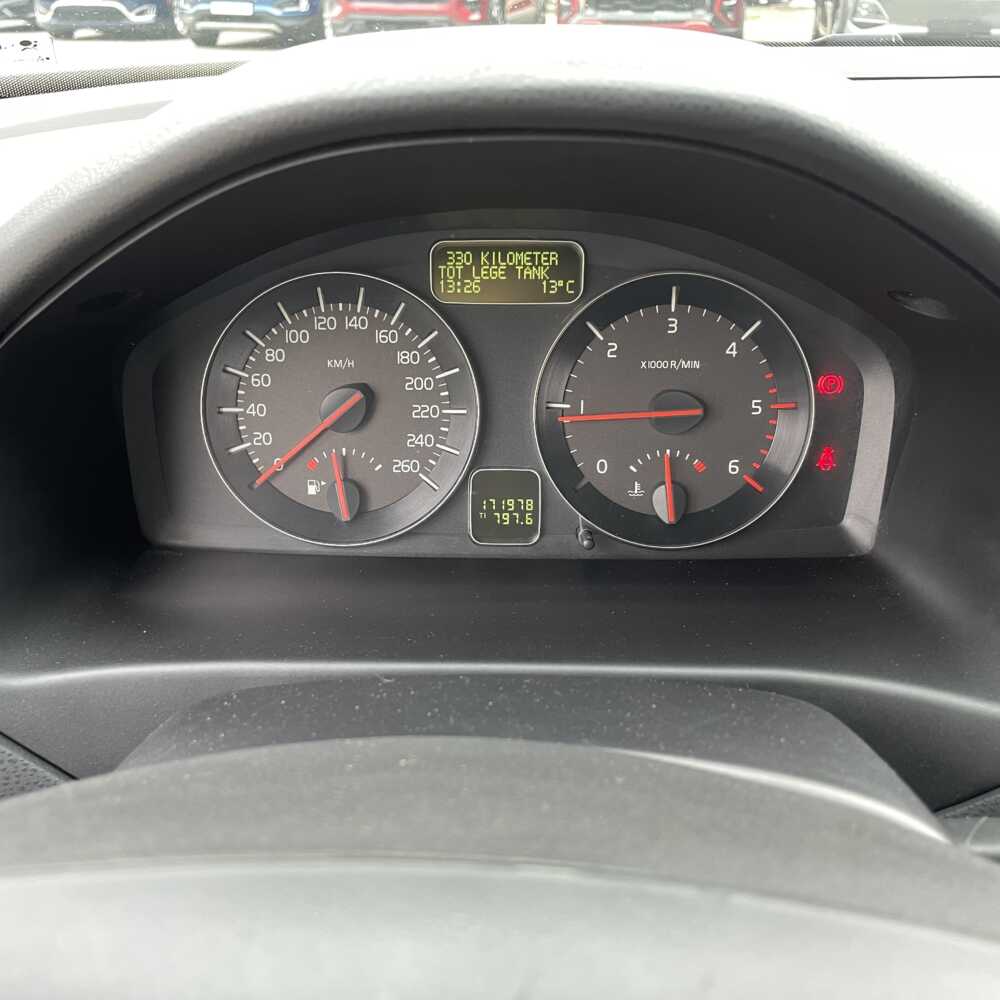  V50