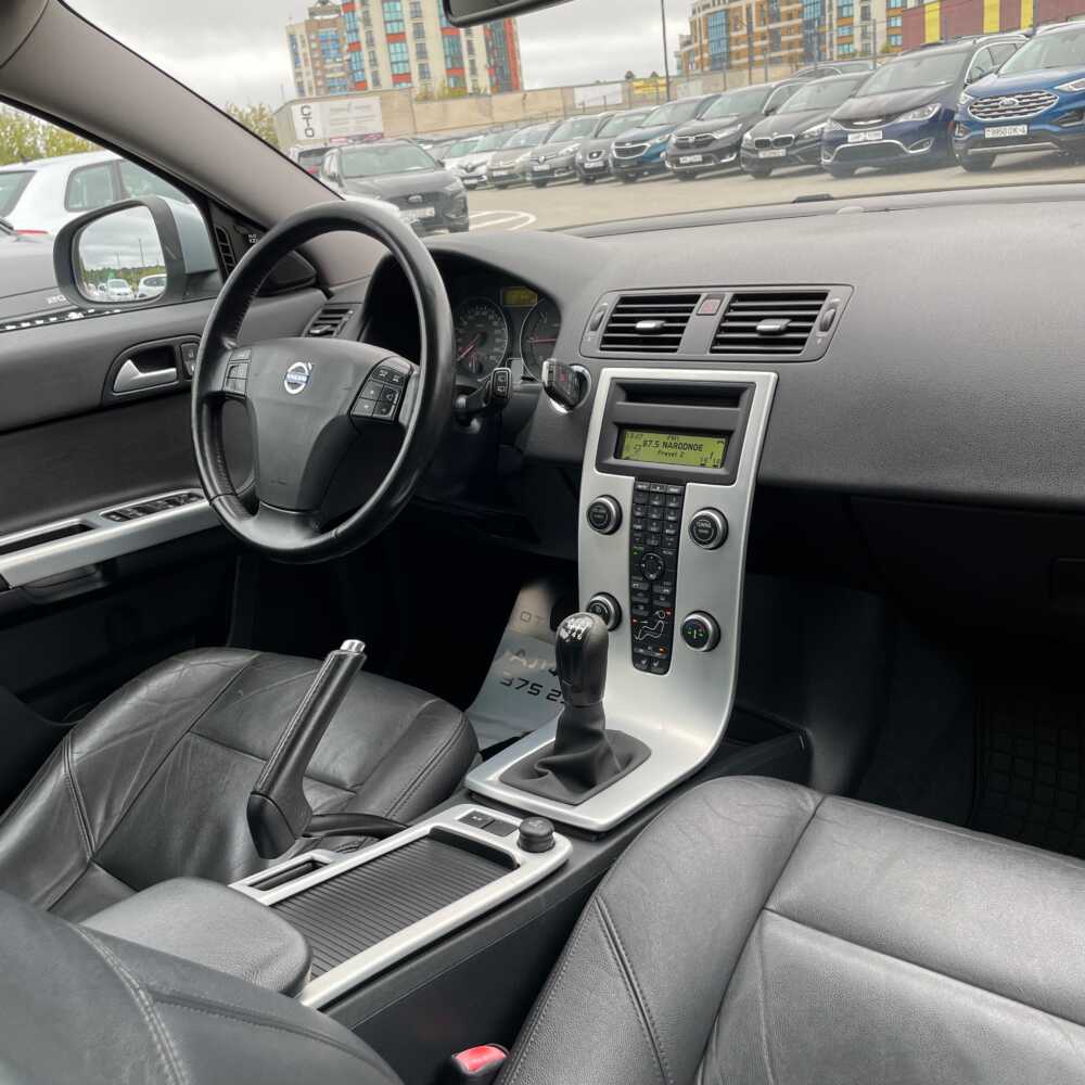  V50