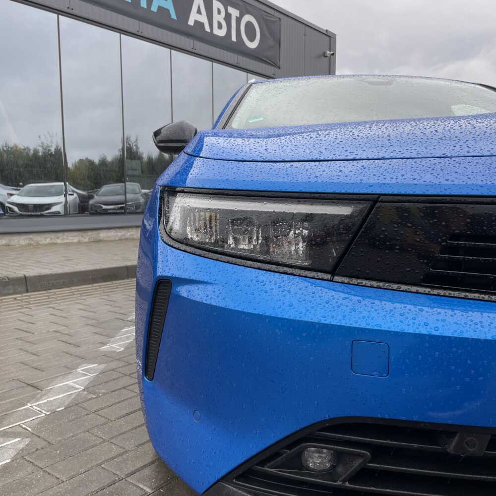  Astra