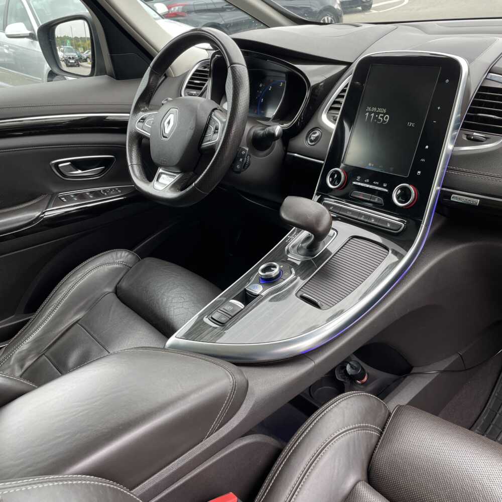 Espace
