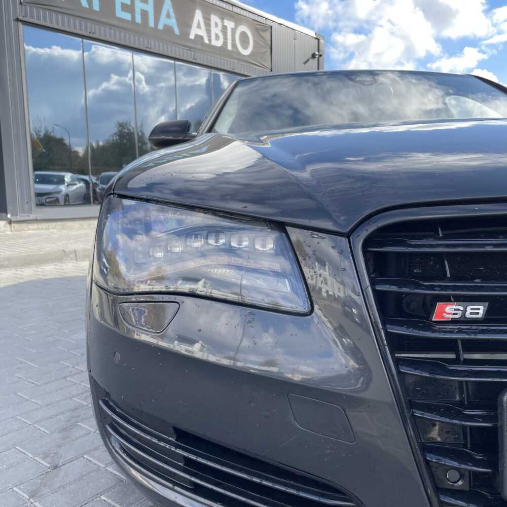  A8