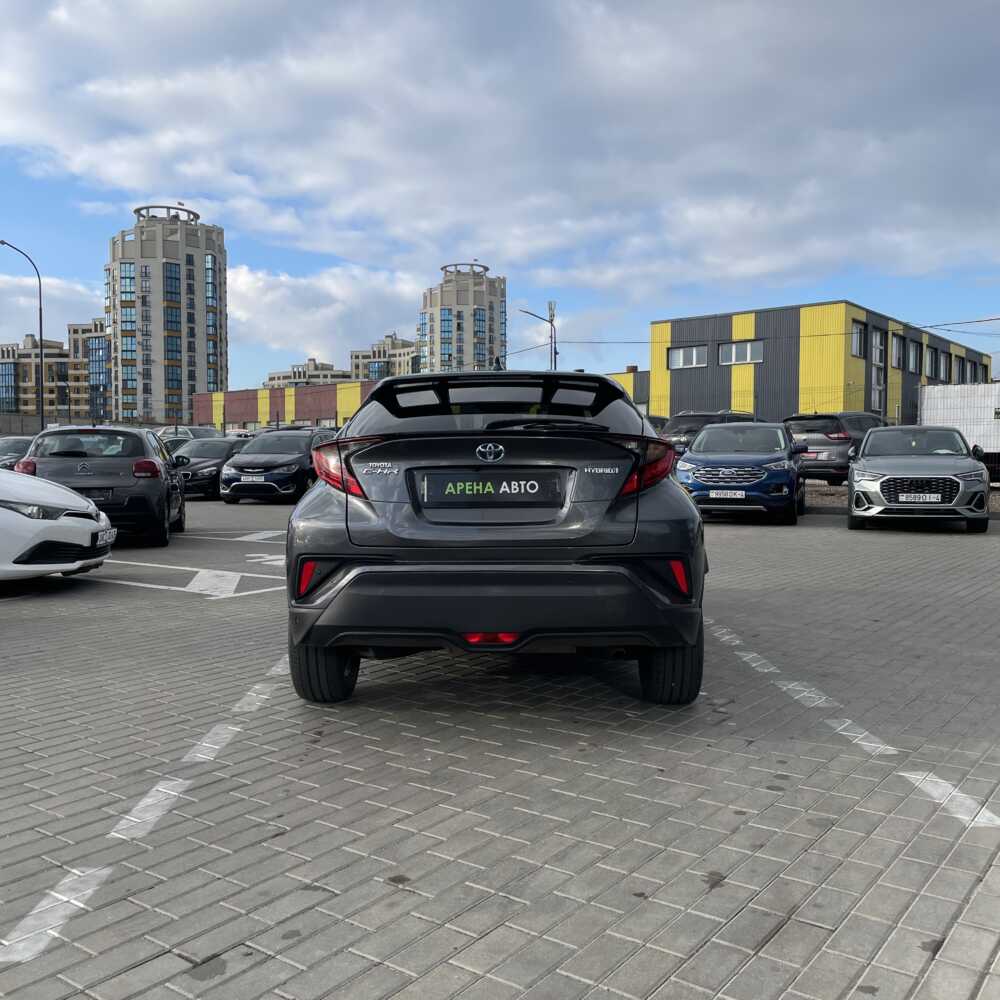  C-HR