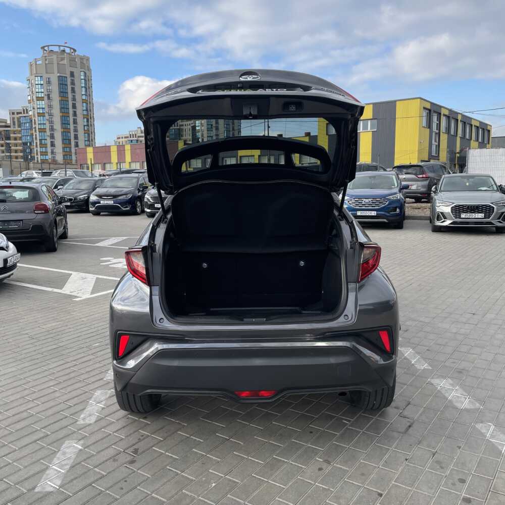  C-HR