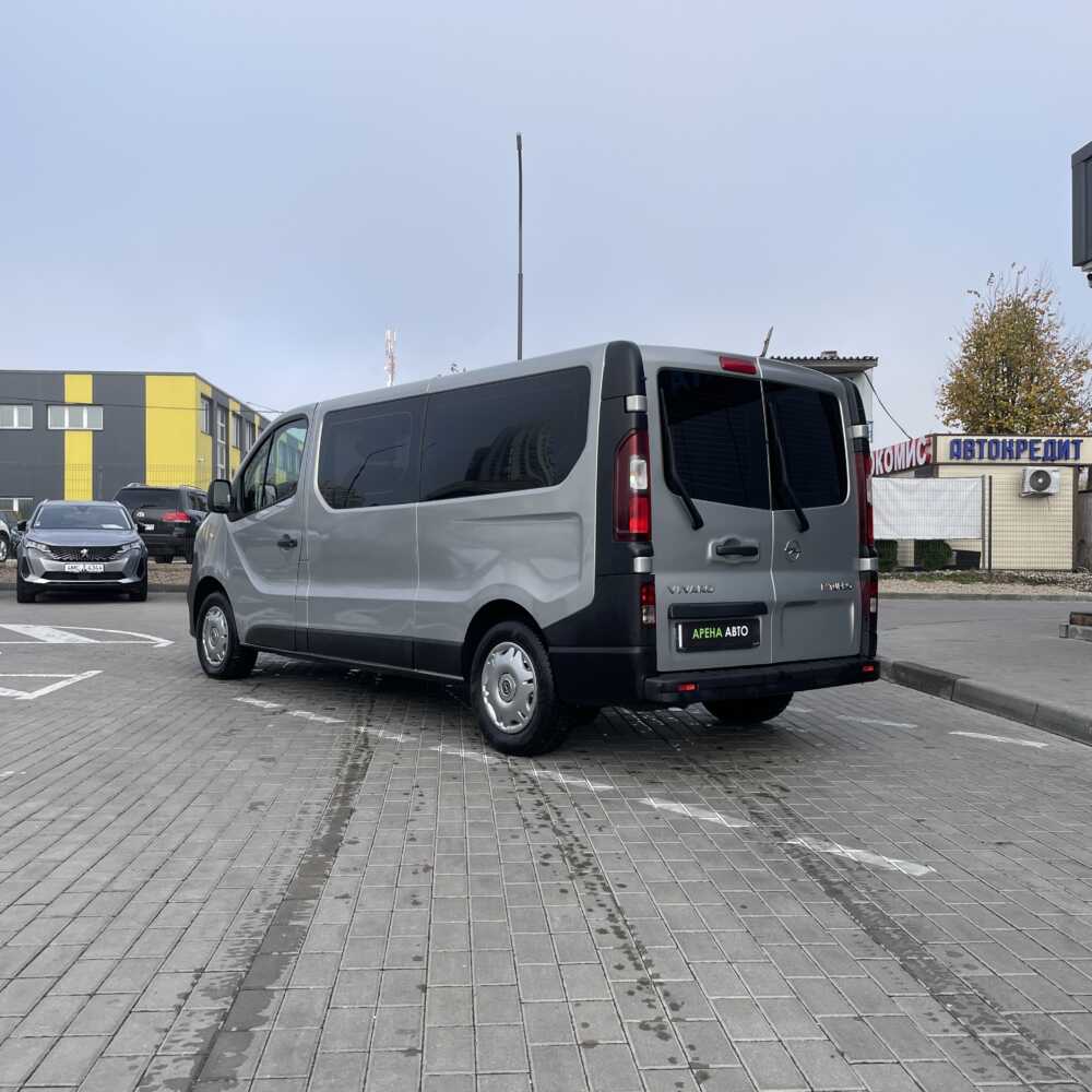  Vivaro