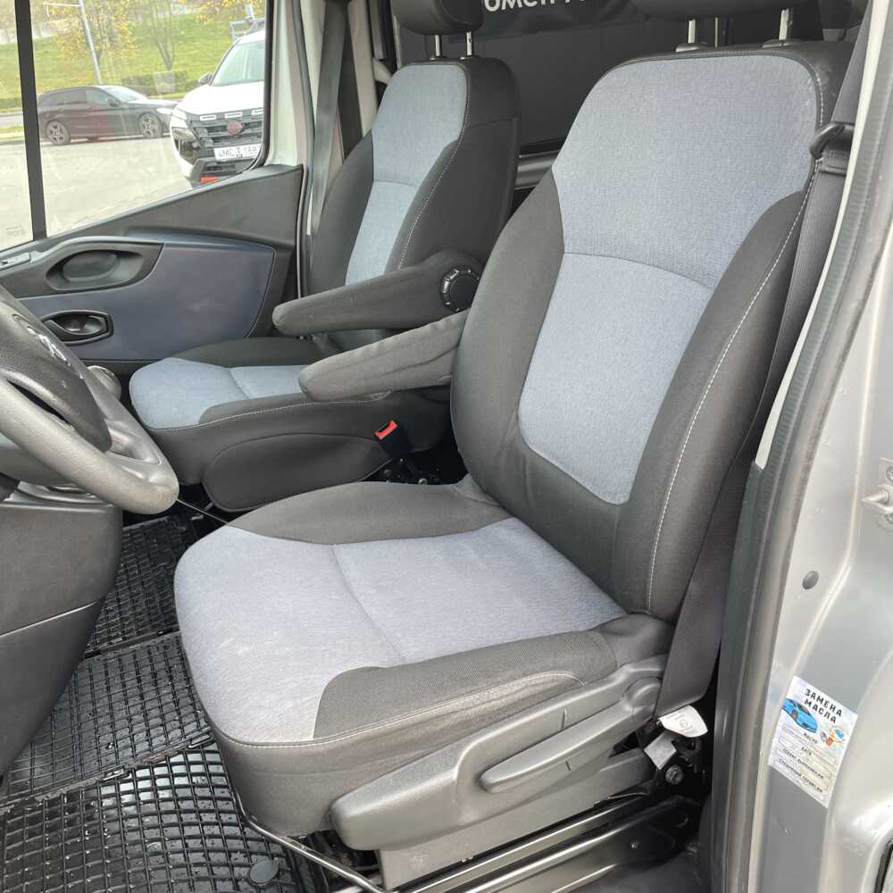  Vivaro