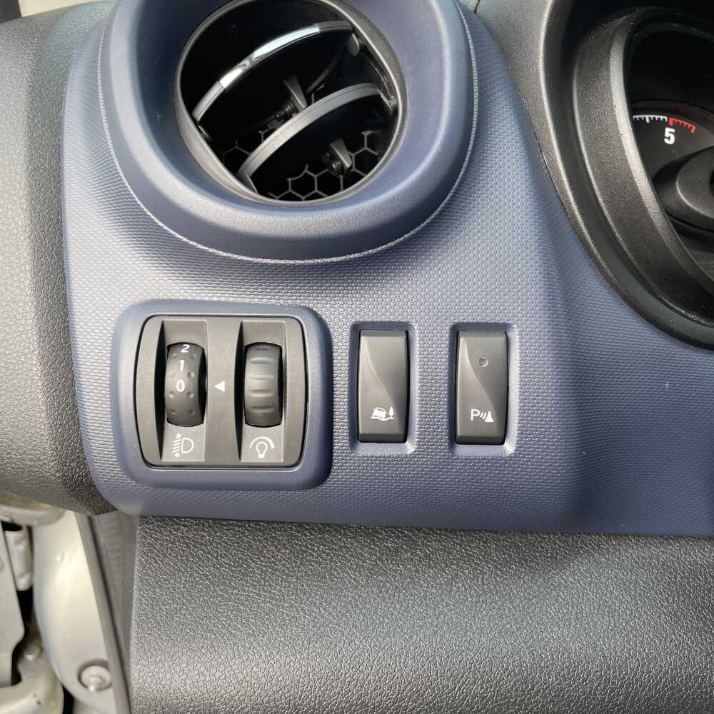  Vivaro