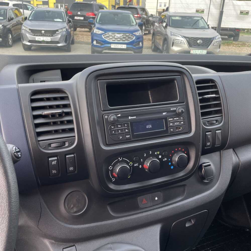  Vivaro
