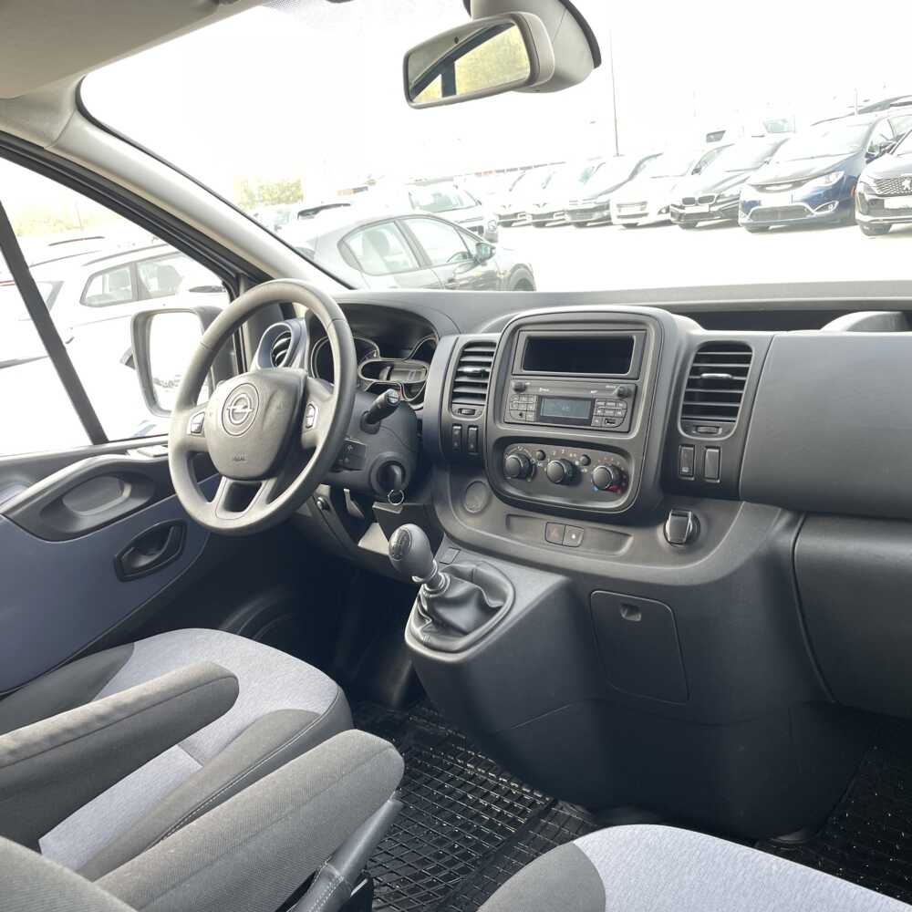  Vivaro