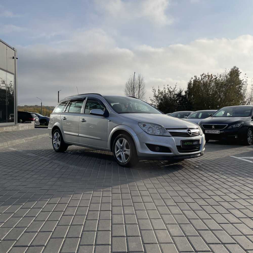  Astra