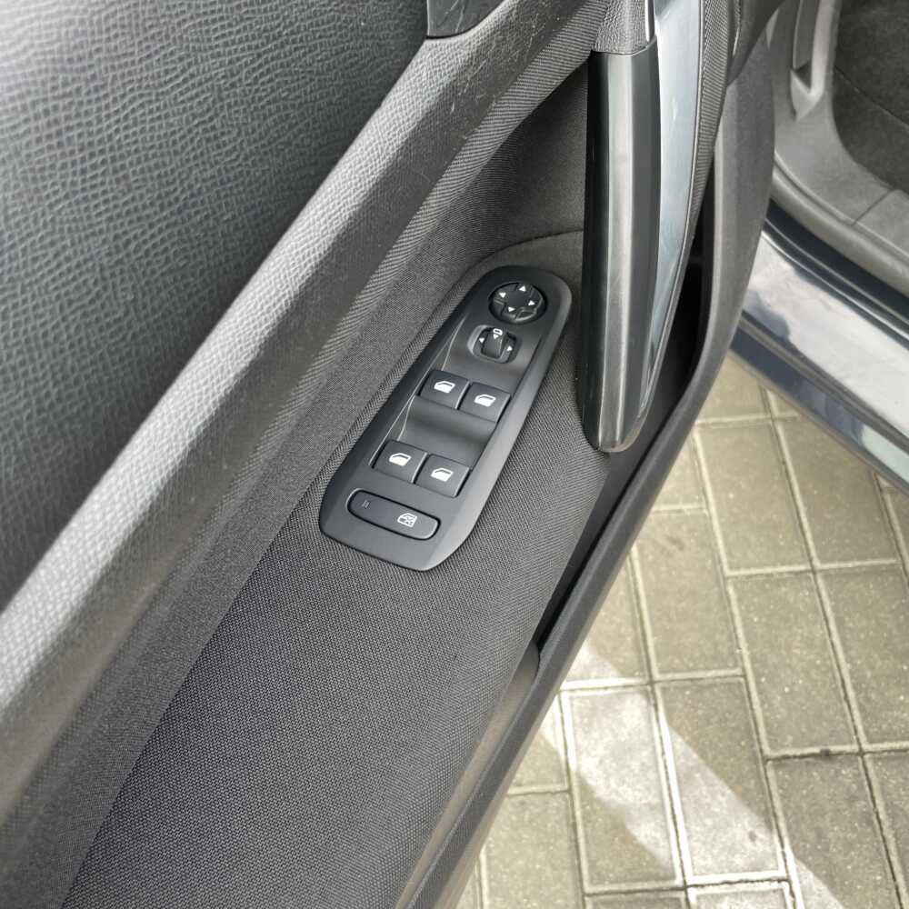  308